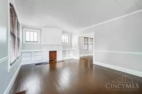 Living - 76 De Camp Ave, Cincinnati, OH 45216 photo 2 of 2