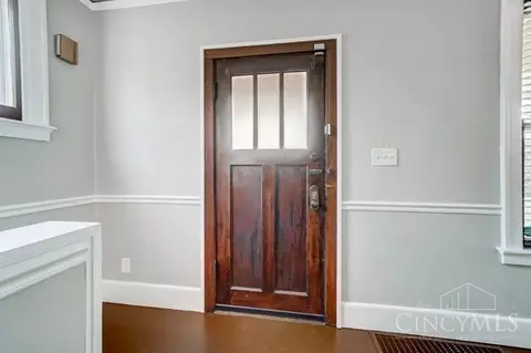 Entry Way - 76 De Camp Ave, Cincinnati, OH 45216 photo 1 of 3