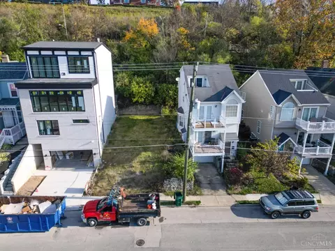 3120 Walworth Ave, Cincinnati, OH 45226