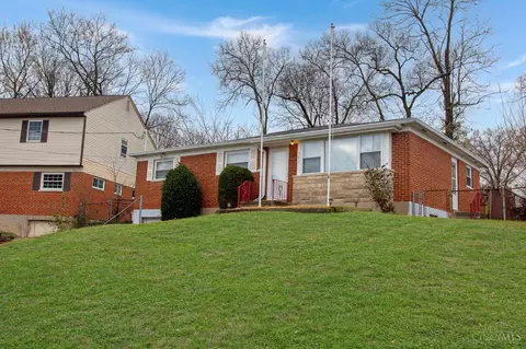 521 Angel Nook St, Delhi Twp, OH 45238