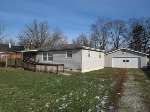 309 Walnut St, Blanchester, OH 45107 photo 2