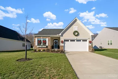 1136 Clover Field Dr, Loveland, OH 45140