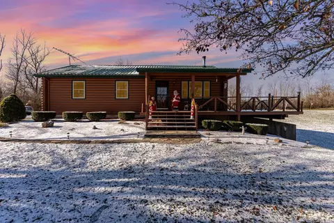 5935 Eckman Ln, Newtonsville, OH 45158