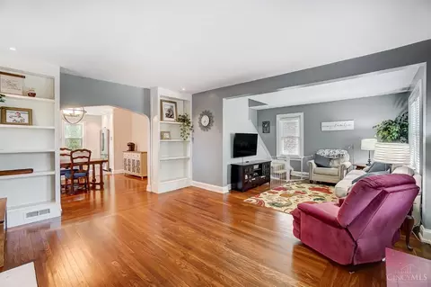 3447 Oakview Pl, Cincinnati, OH 45209 photo 4