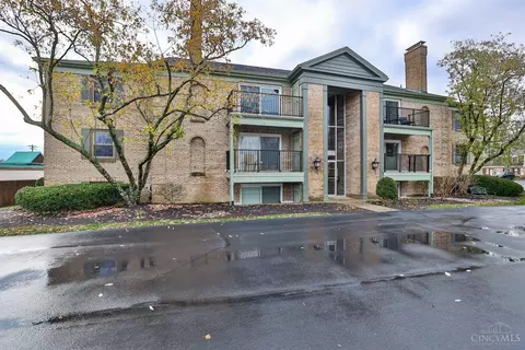 9760 Bunker Hill Ln #76, Montgomery, OH 45242
