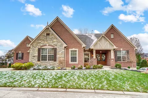 4523 Whispering Oak Trl, Cincinnati, OH 45247