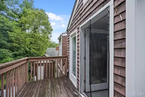 Exterior - 2722 River Rd, Cincinnati, OH 45204 photo 2 of 3