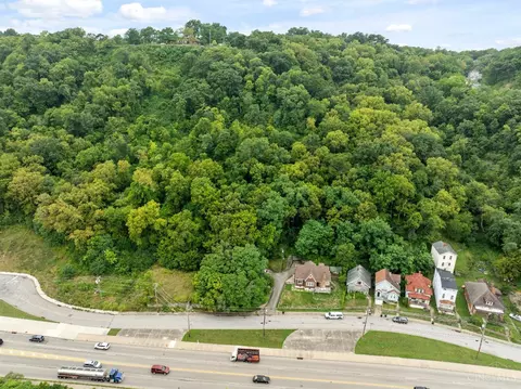 View/Area - 2722 River Rd, Cincinnati, OH 45204 photo 2 of 3