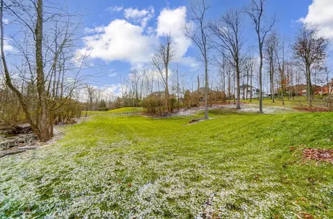 8235 Hamptonshire Dr, Cleves, OH 45002 photo 55