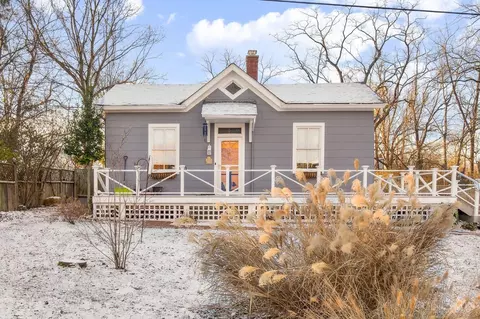 21 Grove Ave, Glendale, OH 45246