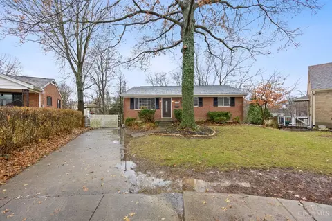 3677 Shortridge Cir, Cincinnati, OH 45247