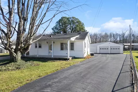 7416 King Rd, Sardinia, OH 45171