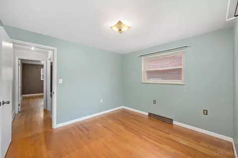 Bedroom - 4572 Hunt Rd, Blue Ash, OH 45242 photo 1 of 6