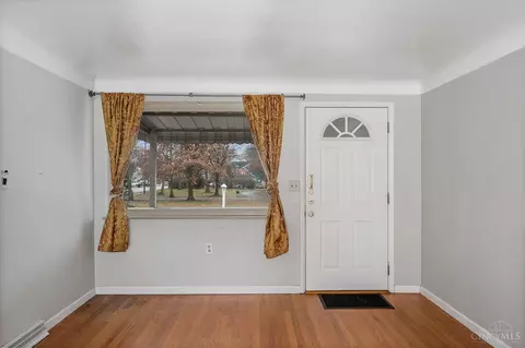 Entry Way - 4572 Hunt Rd, Blue Ash, OH 45242 photo 1 of 3