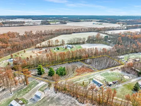 1914 Hunt Rd, Perry Twp, OH 45107