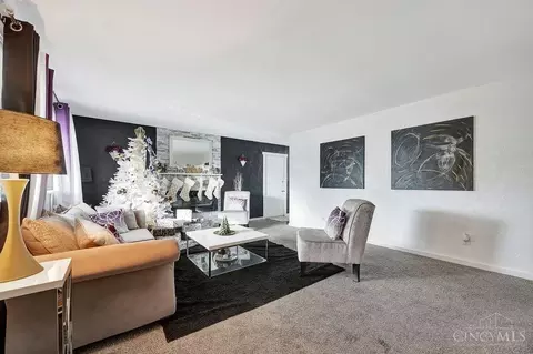 Living - 11588 Gerity Ct, Forest Park, OH 45240 photo 1 of 2