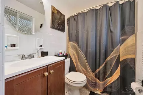 Bath - 11588 Gerity Ct, Forest Park, OH 45240 photo 2 of 2