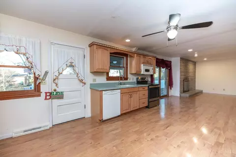 1068 Spruceglen Dr, Cincinnati, OH 45224 photo 16