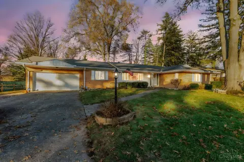 1068 Spruceglen Dr, Cincinnati, OH 45224 photo 2