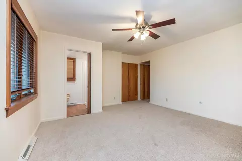 1068 Spruceglen Dr, Cincinnati, OH 45224 photo 20