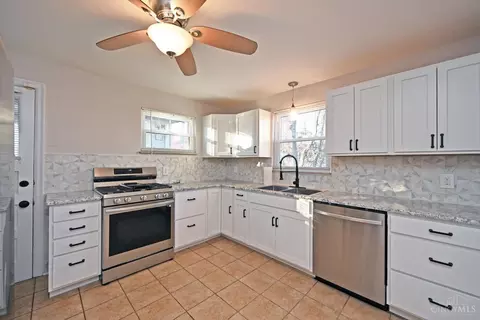 3210 Eighth St, Cincinnati, OH 45205 photo 17