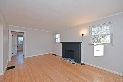 3210 Eighth St, Cincinnati, OH 45205 photo 9