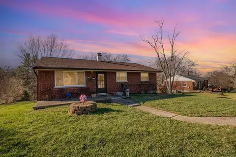 9359 West Rd, Cleves, OH 45002