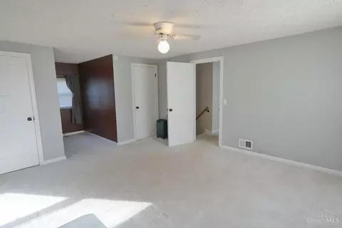Bedroom - 5271 Willnet Dr, Cincinnati, OH 45238 photo 5 of 6