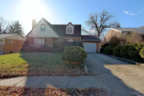 5271 Willnet Dr, Cincinnati, OH 45238