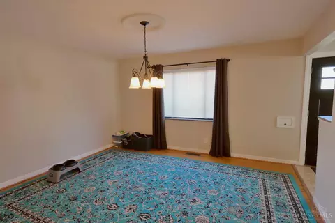 Dining - 5271 Willnet Dr, Cincinnati, OH 45238 photo 1 of 2