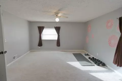Bedroom - 5271 Willnet Dr, Cincinnati, OH 45238 photo 6 of 6