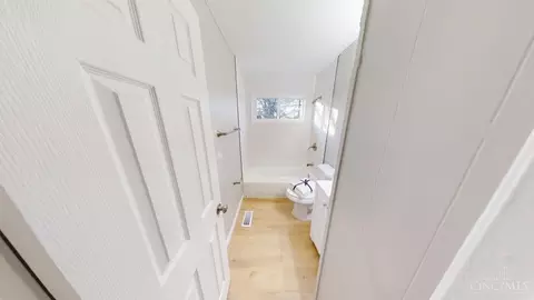 8695 Neptune Dr, Cincinnati, OH 45231 photo 7