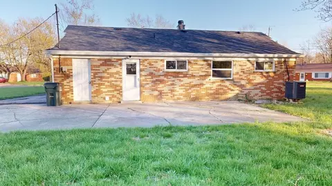 8695 Neptune Dr, Cincinnati, OH 45231 photo 16