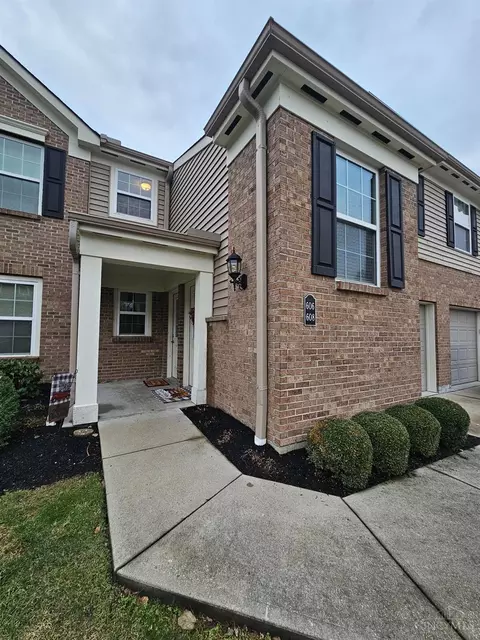 606 Heritage Sq, Harrison, OH 45030
