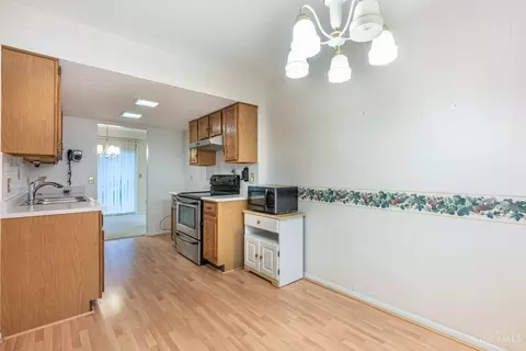 509 Halifax Cir, Cincinnati, OH 45244 photo 10