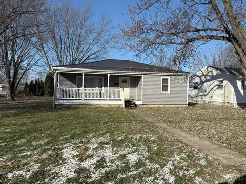 385 Florence Ave, Sabina, OH 45169