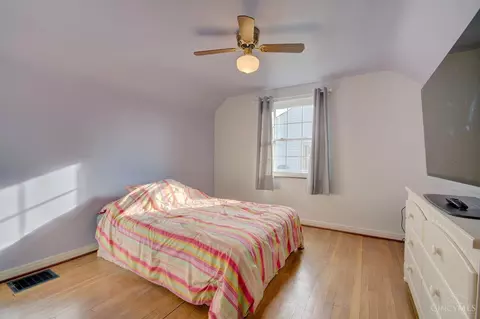Bedroom - 3083 Neisel Ave, Cincinnati, OH 45248 photo 1 of 4