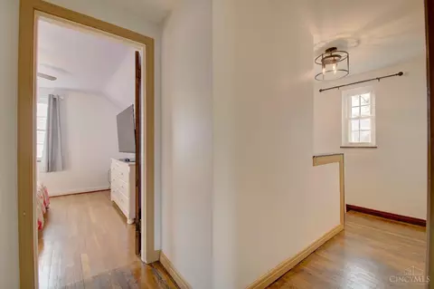 Entry Way - 3083 Neisel Ave, Cincinnati, OH 45248 photo 3 of 3