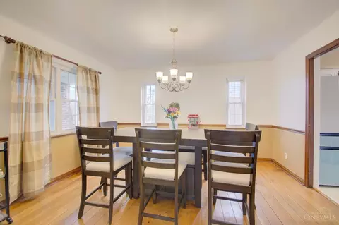 Dining - 3083 Neisel Ave, Cincinnati, OH 45248 photo 1 of 2