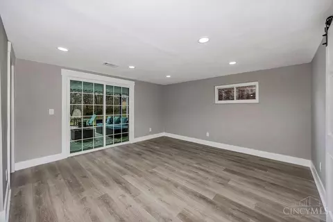Living - 1341 Meredith Dr, Cincinnati, OH 45231 photo 2 of 2