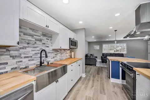 Kitchen - 1341 Meredith Dr, Cincinnati, OH 45231 photo 3 of 3