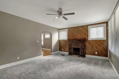 Living - 552 Considine Ave, Cincinnati, OH 45205 photo 2 of 6