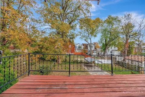 Exterior - 552 Considine Ave, Cincinnati, OH 45205 photo 2 of 11
