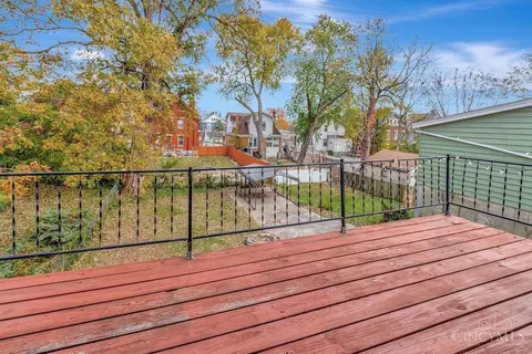 Exterior - 552 Considine Ave, Cincinnati, OH 45205 photo 3 of 11