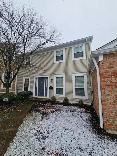 2 S Applewood Ct, Fairfield, OH 45014