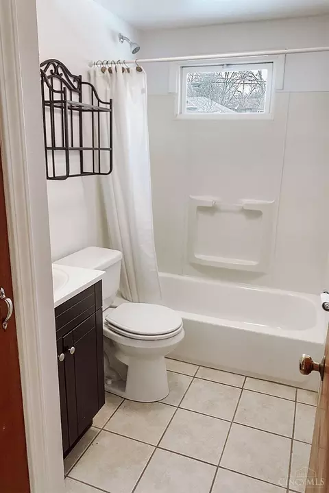Bath - 405 Ingram Rd, Greenhills, OH 45218 photo 2 of 2