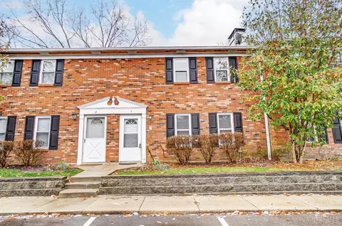 14 Queens Ct, West Chester, OH 45069