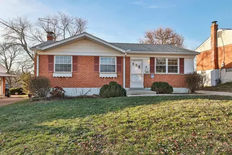 4343 St Dominic Dr, Cincinnati, OH 45238