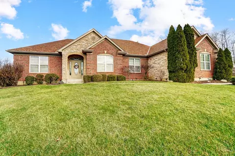 5472 Squirrel Run Ln, Colerain Twp, OH 45247