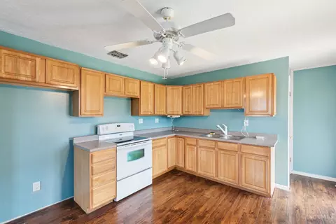 Kitchen - 583 Beech Ct, Cincinnati, OH 45245 photo 1 of 1